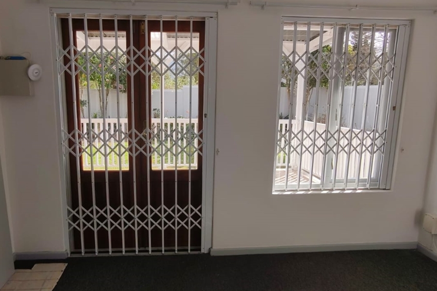 To Let 4 Bedroom Property for Rent in Heather Park Western Cape